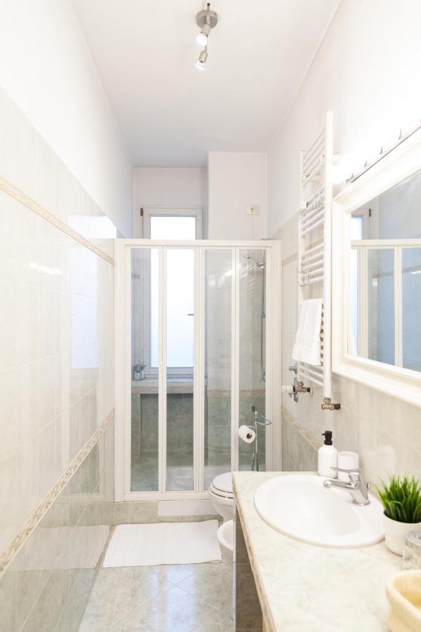 Sebino Guest House Milan Exterior photo